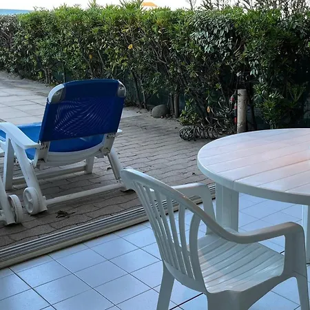 Moderne Avec Acces Direct Et Piscine - Fr-1-784-28 * Gruissan